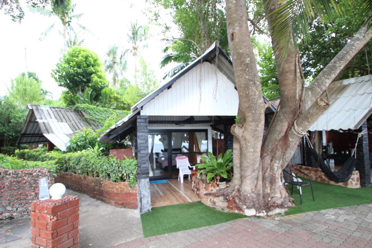 Pine Bungalow Krabi town Exterior foto